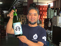 鈴木酒造店 長井蔵  専務　鈴木 大介様